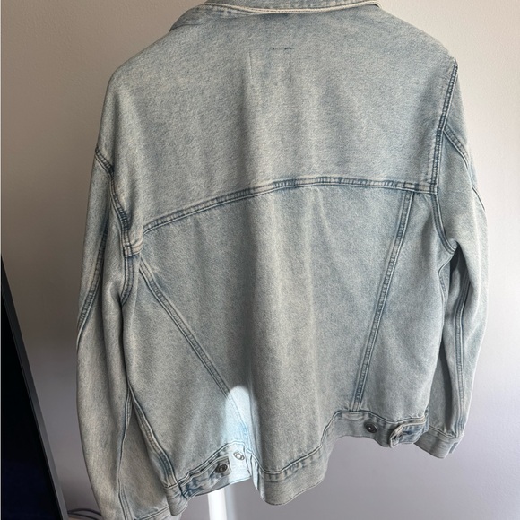 H&M Faded Blue Denim Jacket - Picture 2 of 3